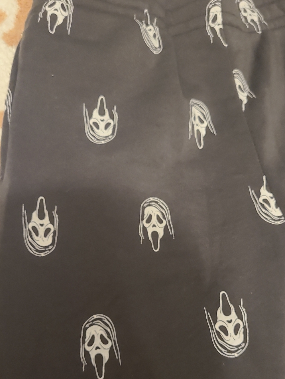 Ghostface Sweats - Picture 2 of 5